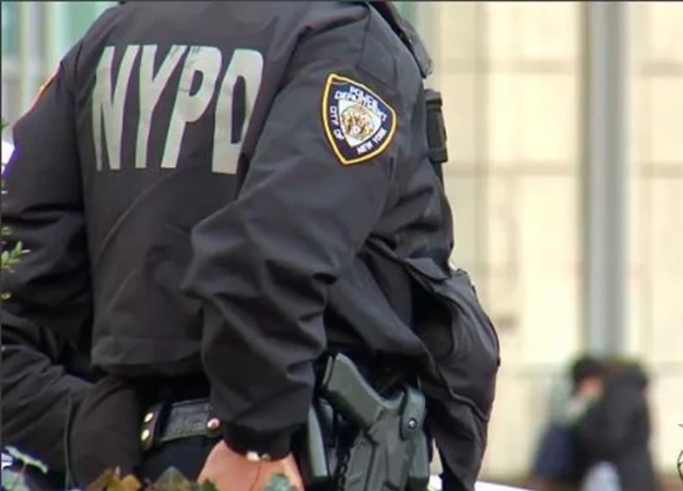Tres policías NYC heridos cumpliendo con su deber; se elevan a 333 en los EUA