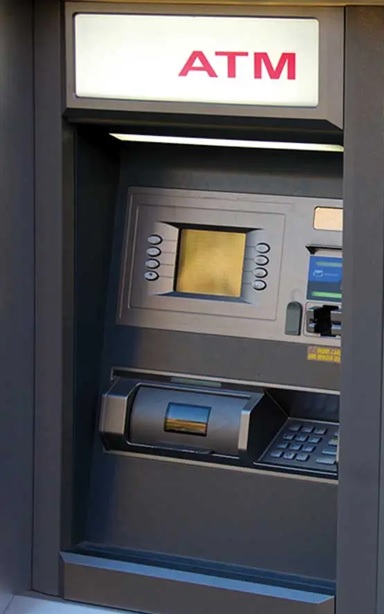 Policía NYC arresta hispano supuestamente robó 1 millón de dólares de cajeros automáticos