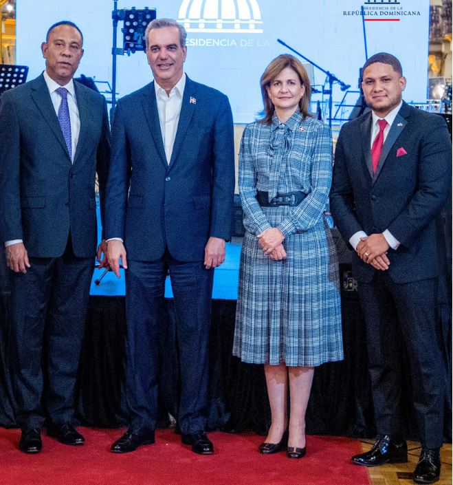 Presidente Abinader se reúne con empresarios y políticos electos de Estados Unidos