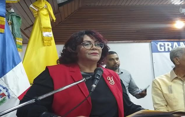 Doctora Aquino se presenta como única candidata a presidir el CMD con propuestas reales para médicos