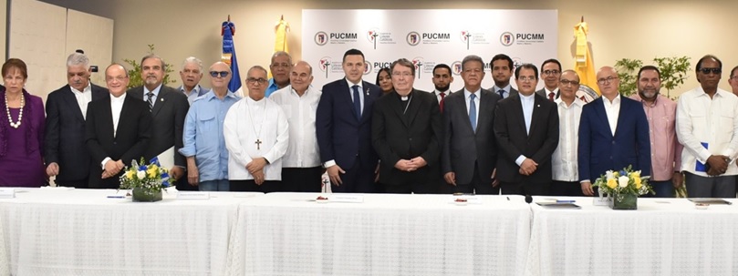 Valoran participación Tallaj Jr. encuentro con nuncio apostólico EUA en RD RD