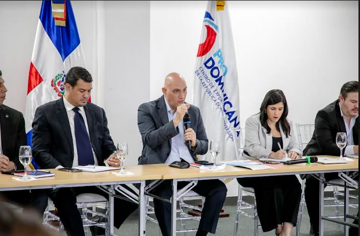 Exportaciones crecen en 23.5 %, durante período de implementación del Plan Nacional de Fomento a las Exportaciones