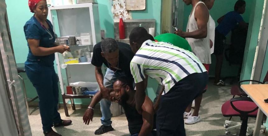 Uno de los heridos en enfrentamiento a machetazo