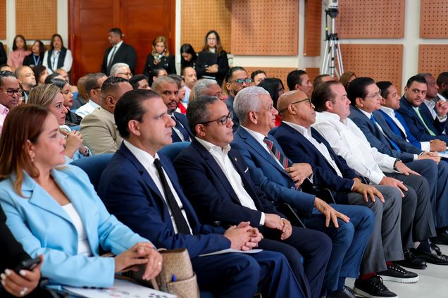 Presidentes del Senado Ricardo de los Santos y Alfredo Pacheco encabezan actividd