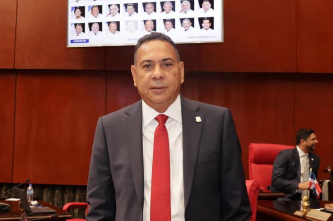 Senador Pedro Tineo