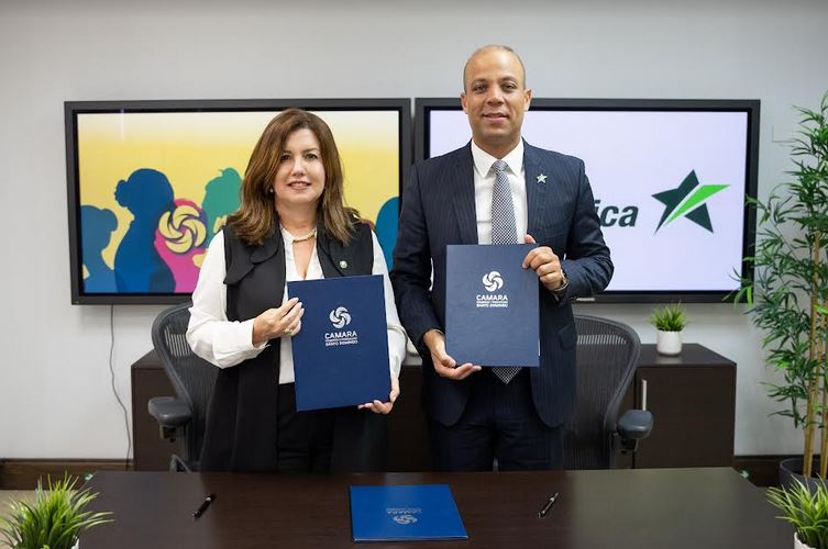 Cámara de Comercio y Producción de Santo Domingo y Banco Promerica