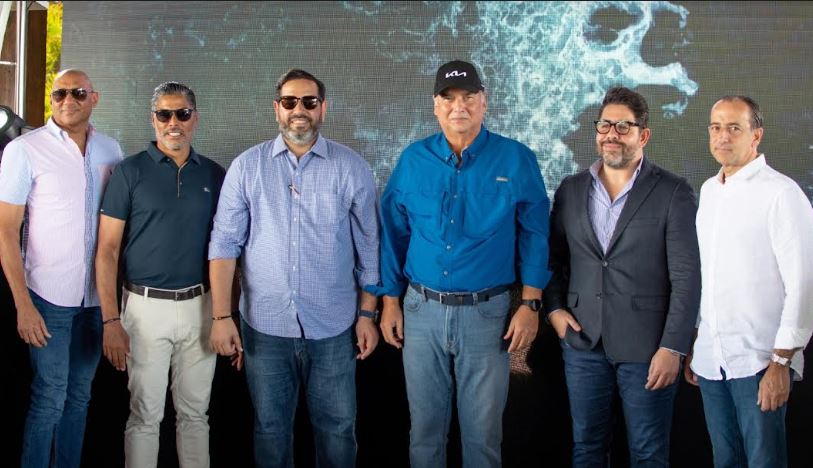 Grupo Viamar presenta la nueva KIA Sonet y anuncia la llegada de la K3 Cross en un emocionante encuentro en Jarabacoa