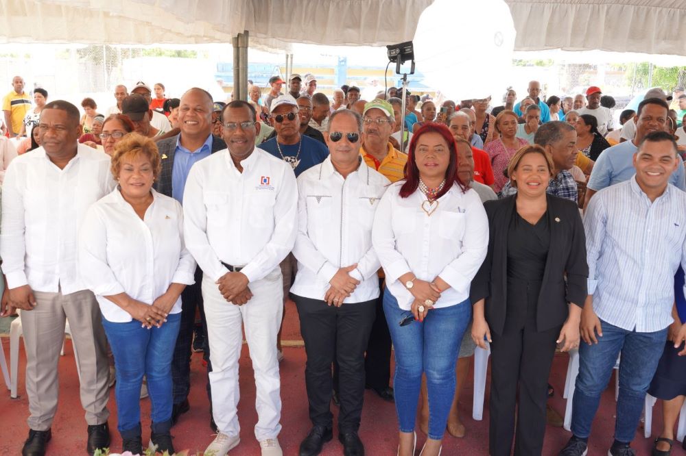 Gobierno inicia procesos de titulación en los sectores de Caballona SDO y La Unión en Los Alcarrizos