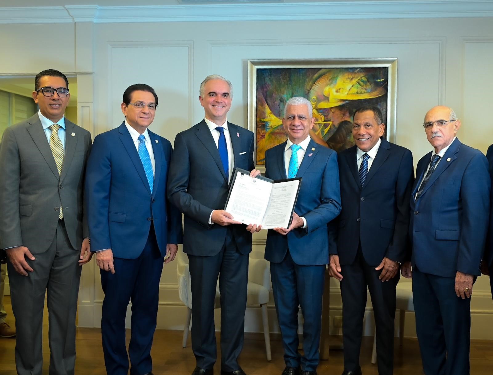 Presidente del Senado recibe el proyecto de ley Reforma Laboral