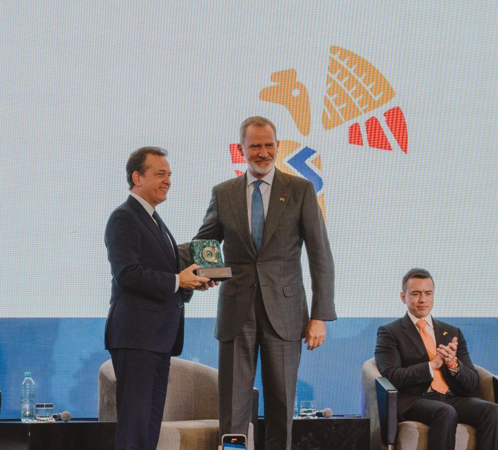 El Premio fue recibido por el ministro de Industria, Comercio y Mipymes, Víctor Bisonó, de manos de S.M el Rey Felipe VI de España.