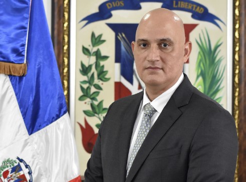 Ministro de Economía, Planificación y Desarrollo, Pavel Isa Contreras
