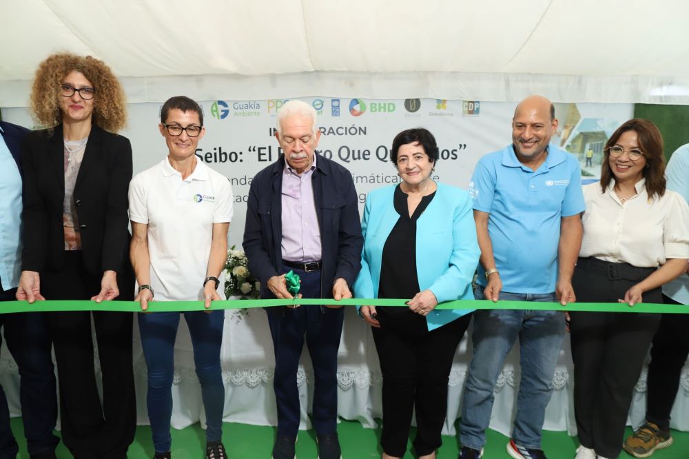 BHD entrega 75 viviendas en comunidades rurales de El Seibo