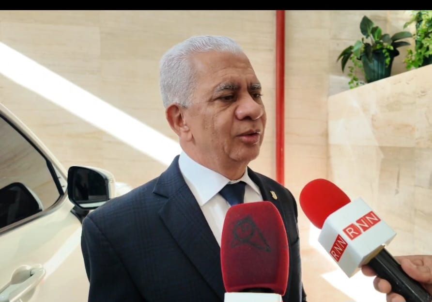 El presidente del Senado, Ricardo De los Santos