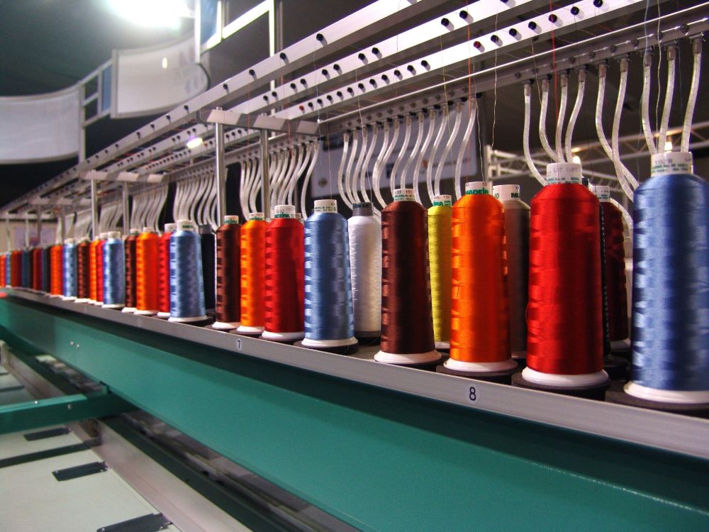 Industria textil dominicana alerta sobre riesgos en procesos de utilería escolar del INABIE