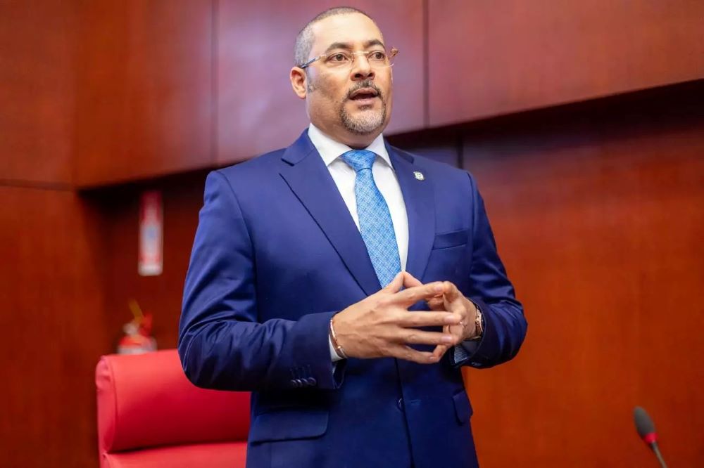 Senador Eduard Espiritusanto