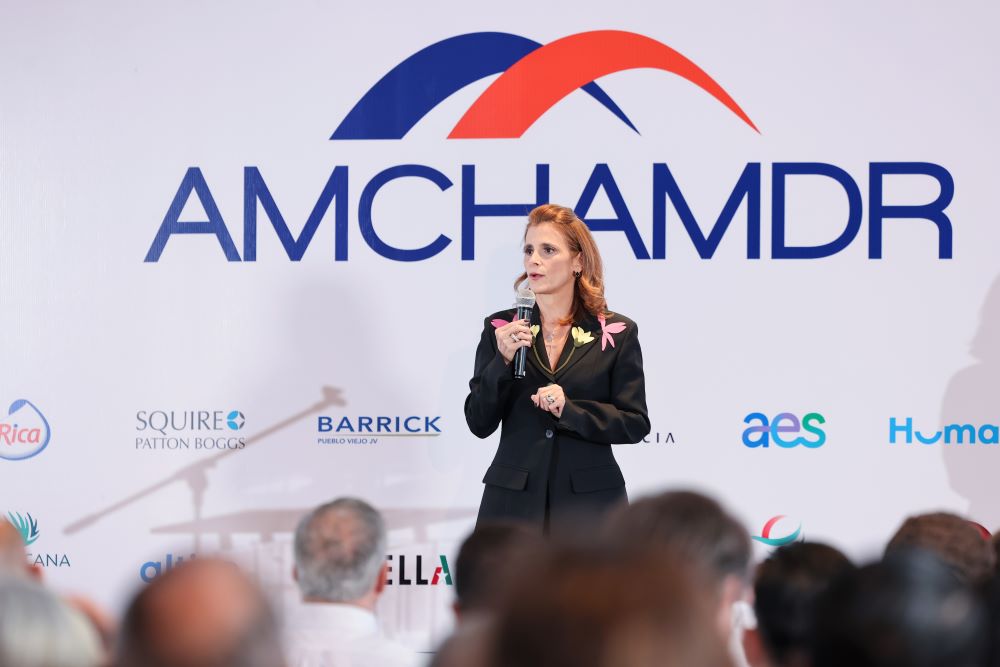 Ponencia de Ligia Bonetti en el Encuentro Empresarial AMCHAMDR 2025