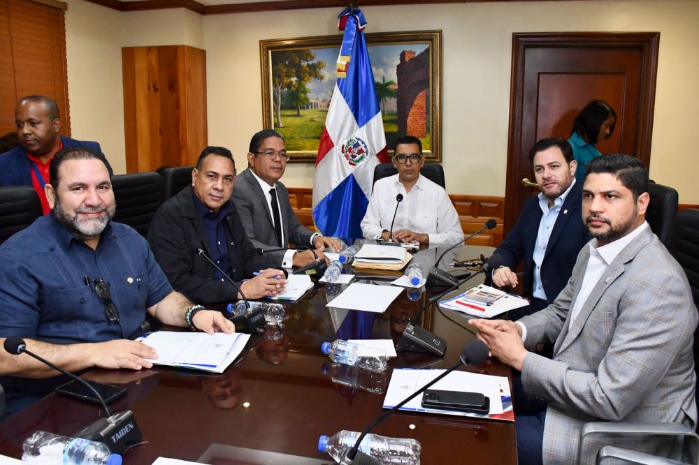 Senadores inician trabajos para escogencia de miembros Cámara de Cuentas