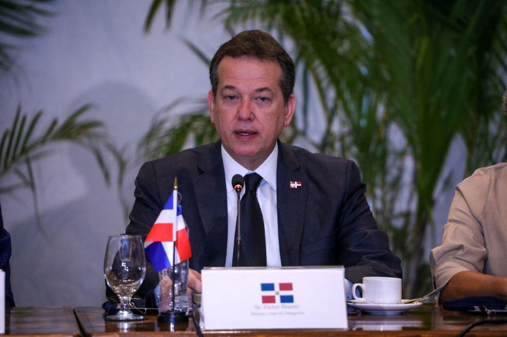 Víctor  Ito Bisonó, Ministro de Industria y Comercio