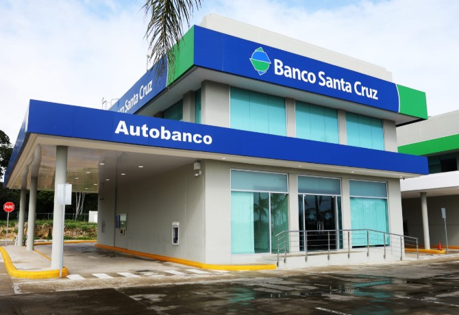 Una sucursal del Banco Santa Cruz