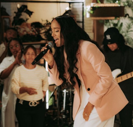 Cantante cristiana Naomi Almonte