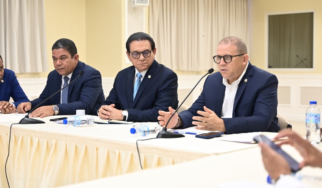 Comisión Bicameral que estudia Ley de Seguridad Social fija fecha vistas públicas en La Vega y Barahona