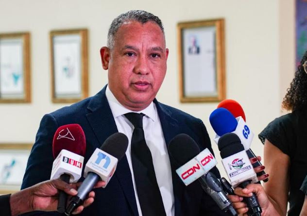 El viceministro de la Presidencia y vicepresidente del Partido Revolucionario Moderno (PRM), en la provincia Santo Domingo, Alexis Isaac Jiménez