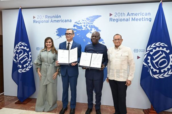 República Dominicana entrega a la OIT el instrumento de ratificación del Convenio 156 sobre los trabajadores con responsabilidades familiares