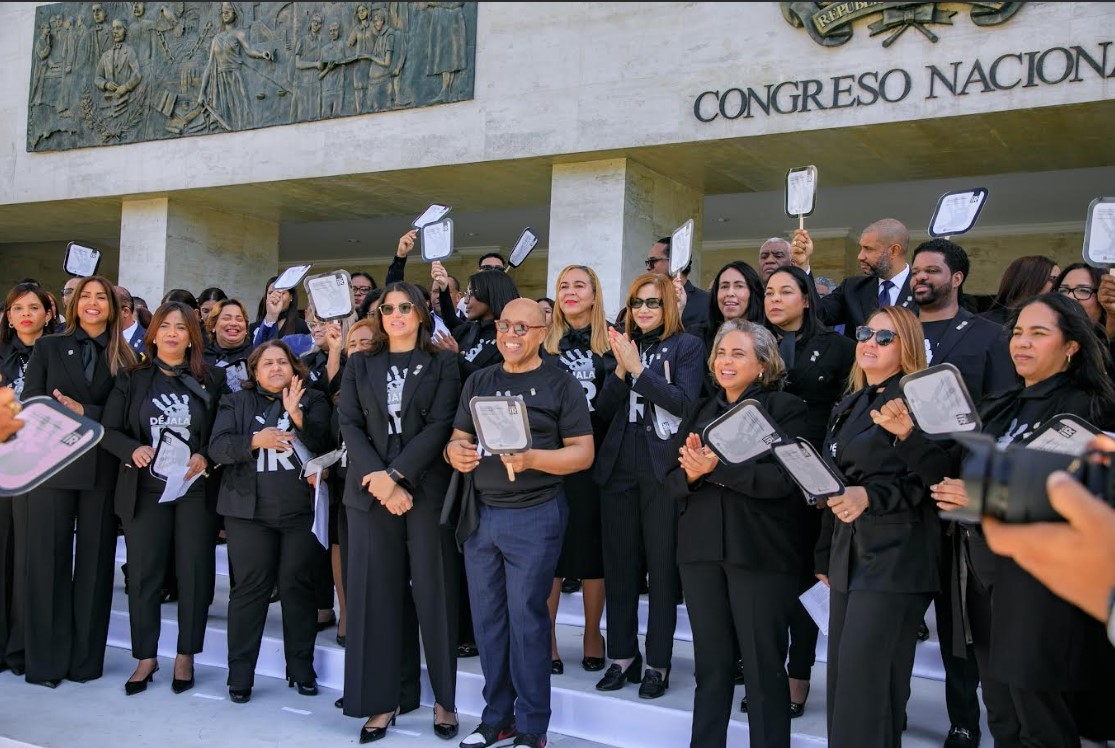 Congreso Nacional presenta avances de la Reforma Integral “Déjala Ir” en el Día Internacional de la No Violencia contra la Mujer
