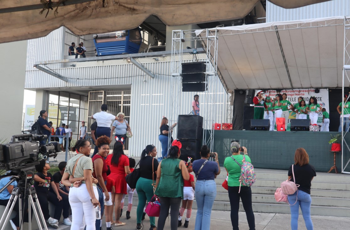 Tras rotundo éxito, concluye la 1ra Feria de Microempresarios (FEMSD) en Santo Domingo Norte