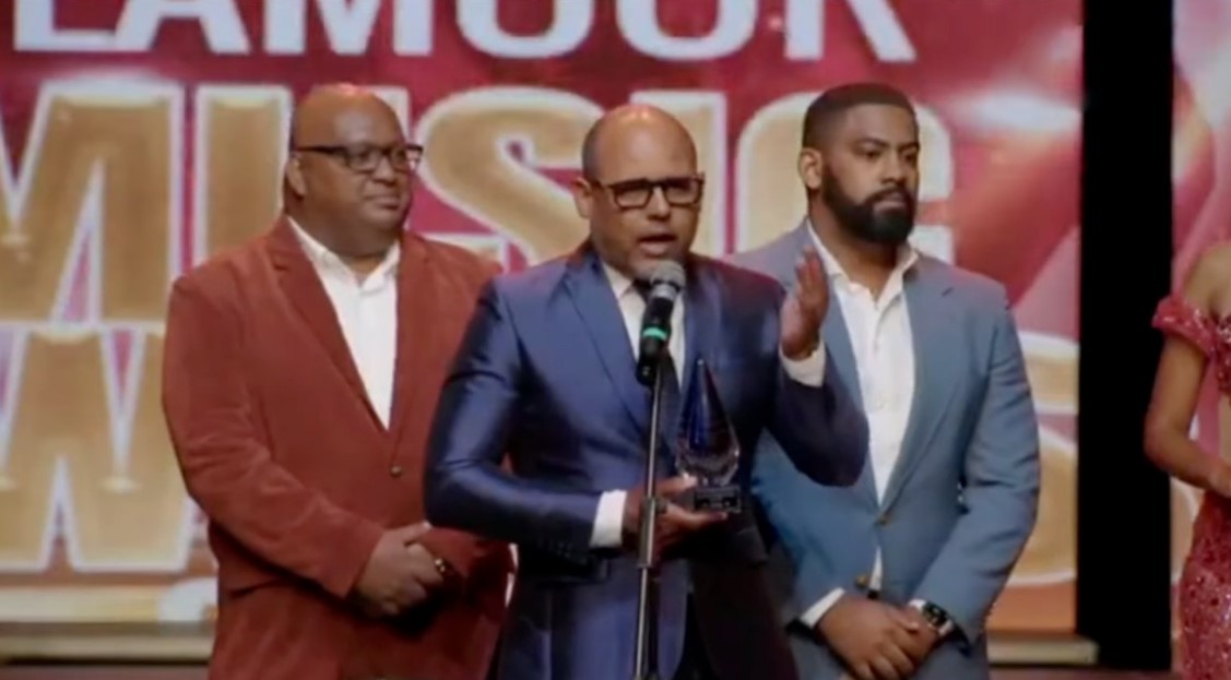 La estatuilla fue recibida por el presidente del medio, Francisco Tavárez