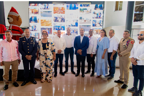 Senador Antonio Marte y sus invitados