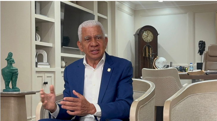 Ricardo de los Santos, presidente del Senado de RD