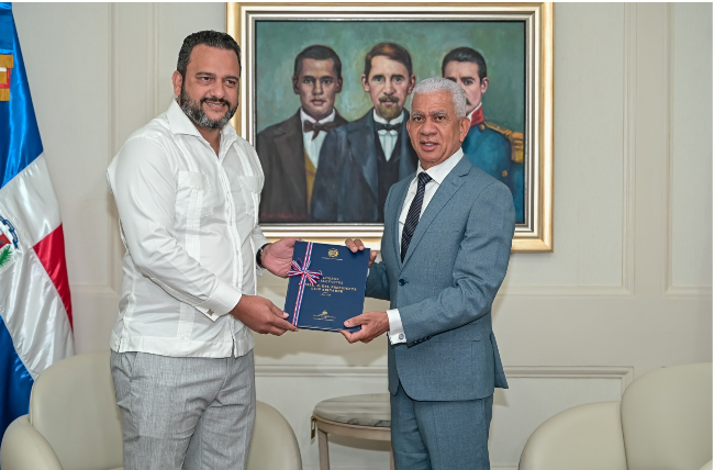 Presidente del Senado Ricardo de los Santos