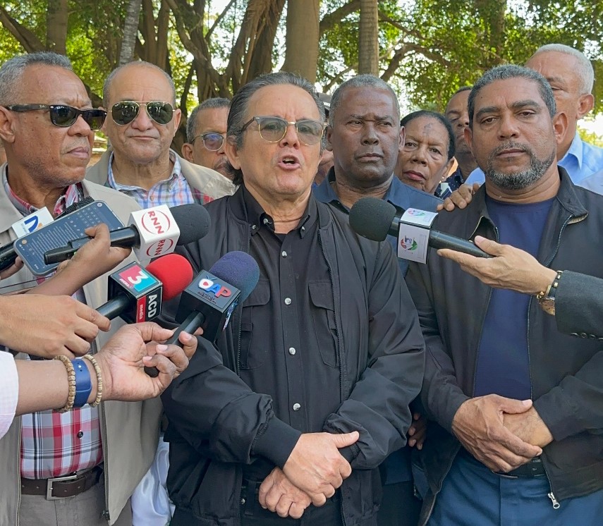 Víctor Tito Hernández encabeza actividad