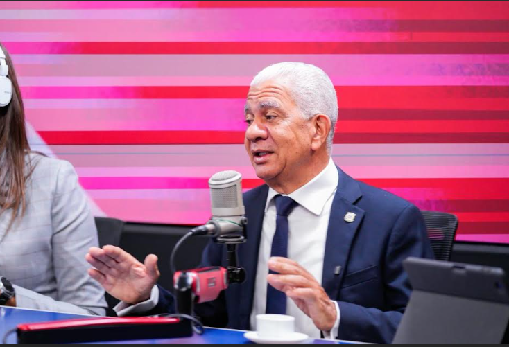 Ricardo de los Santos, presidente del Senado de la RD