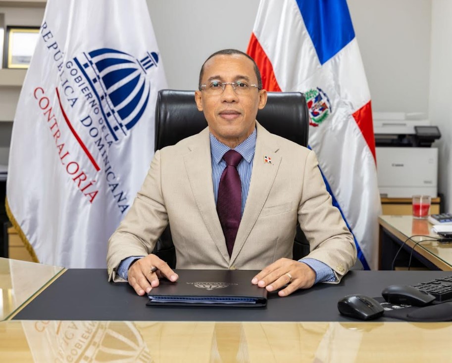 El contralor general de la República, Geraldo Espinosa Pérez