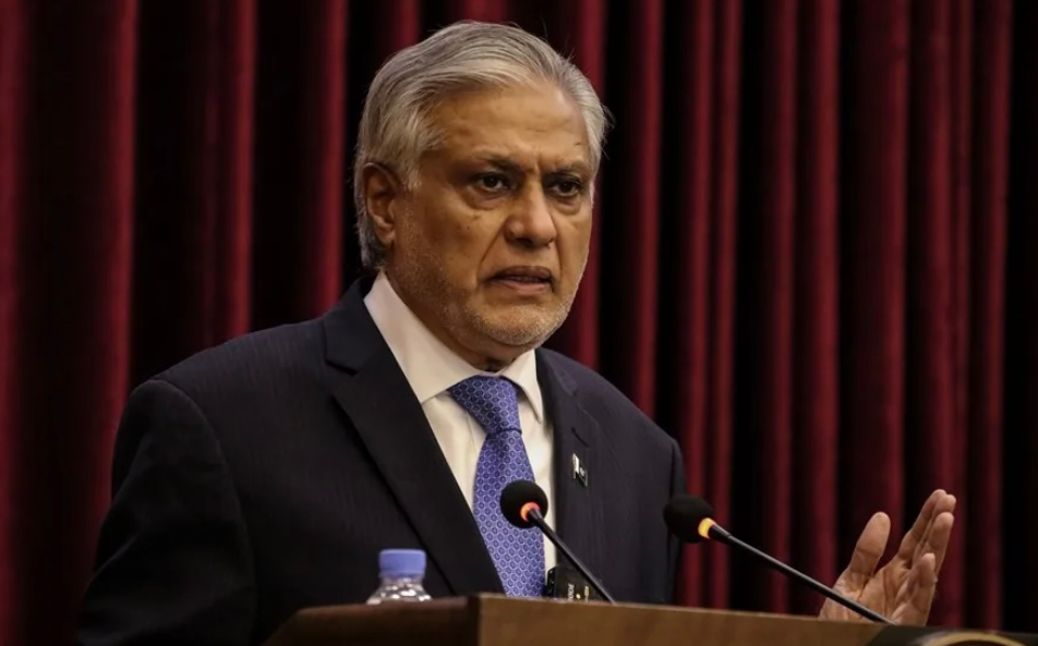 Fotografía de archivo del ministro de Exteriores de Pakistán, Ishaq Dar
