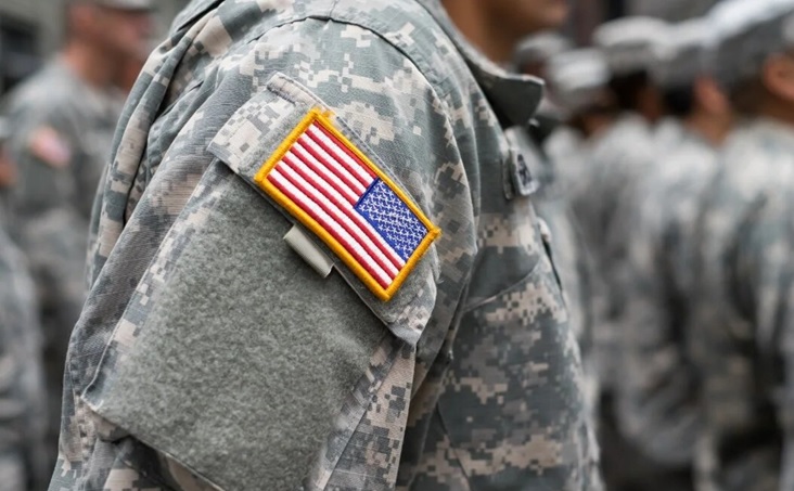 Jóvenes entre 18 y 25 años en EE. UU. serían llamados a registrarse si se restablece el servicio militar obligatorio