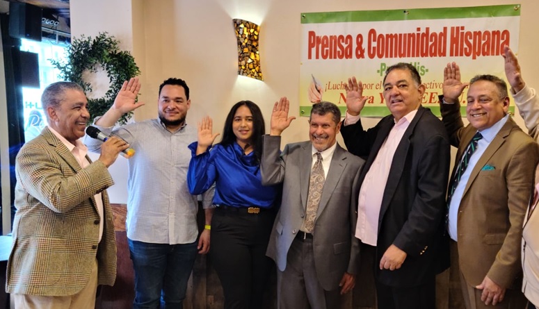 Congresista Espaillat juramenta en NY directiva Prensa & Comunidad Hispana 2026-27 (1)
