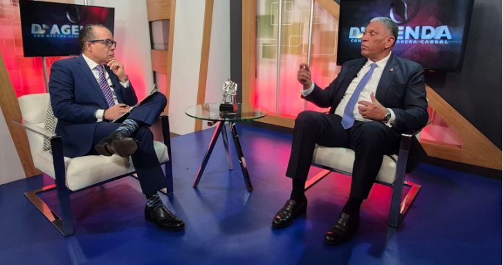 Jesús Vásquez Martínez,  entr4gvistado por el periodista Héctor Herrera Cabral