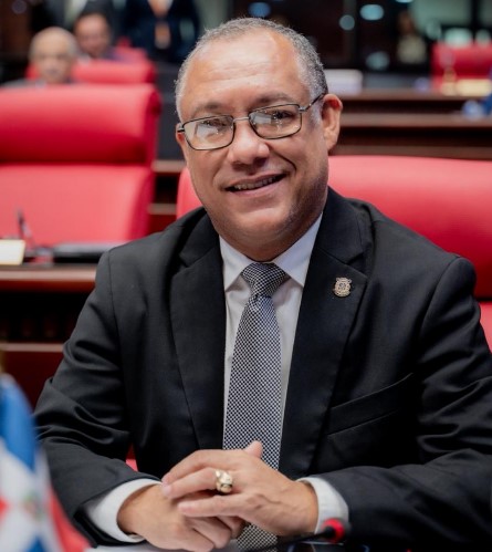 Senador por Elías Piña, Dr. Jhonson Encarnación