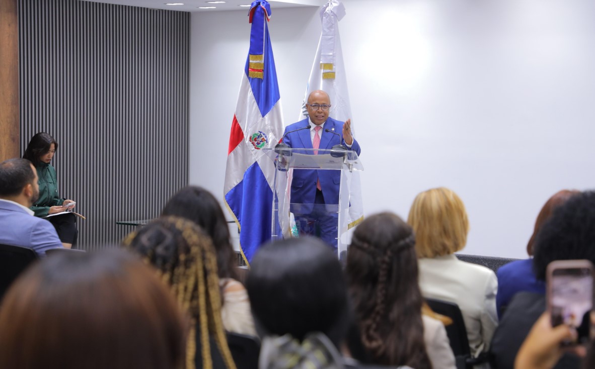 Alfredo Pacheco presidente de la Cámara de Diputados