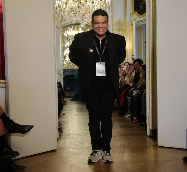 Rafael Rivero presenta desde Santiago a París su colección “Alta Moda”
