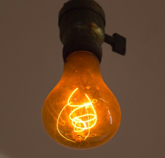 Dominicanos en EE.UU. se verán afectados por aumento en electricidad