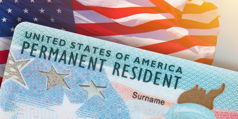 Preocupaciones arropan a dominicanos en NYC por cambio en la obtención de la residencia