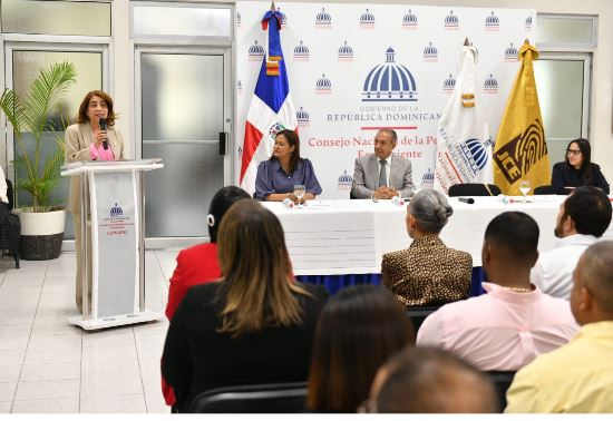 JCE y CONAPE inician jornada nacional de cedulación para personas adultas mayores