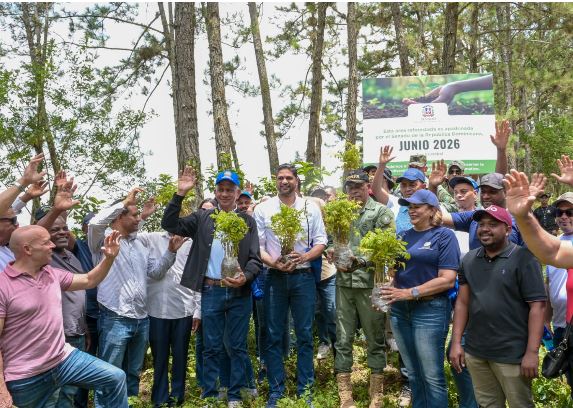 Senado realiza jornada de reforestación en la cuenca alta del río Nizao