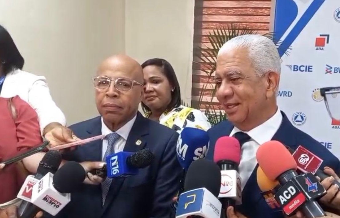 Ricardo de los Santos, presidente del Senado y Alfredo Pacheco presidente de la Cámara de Diputados.