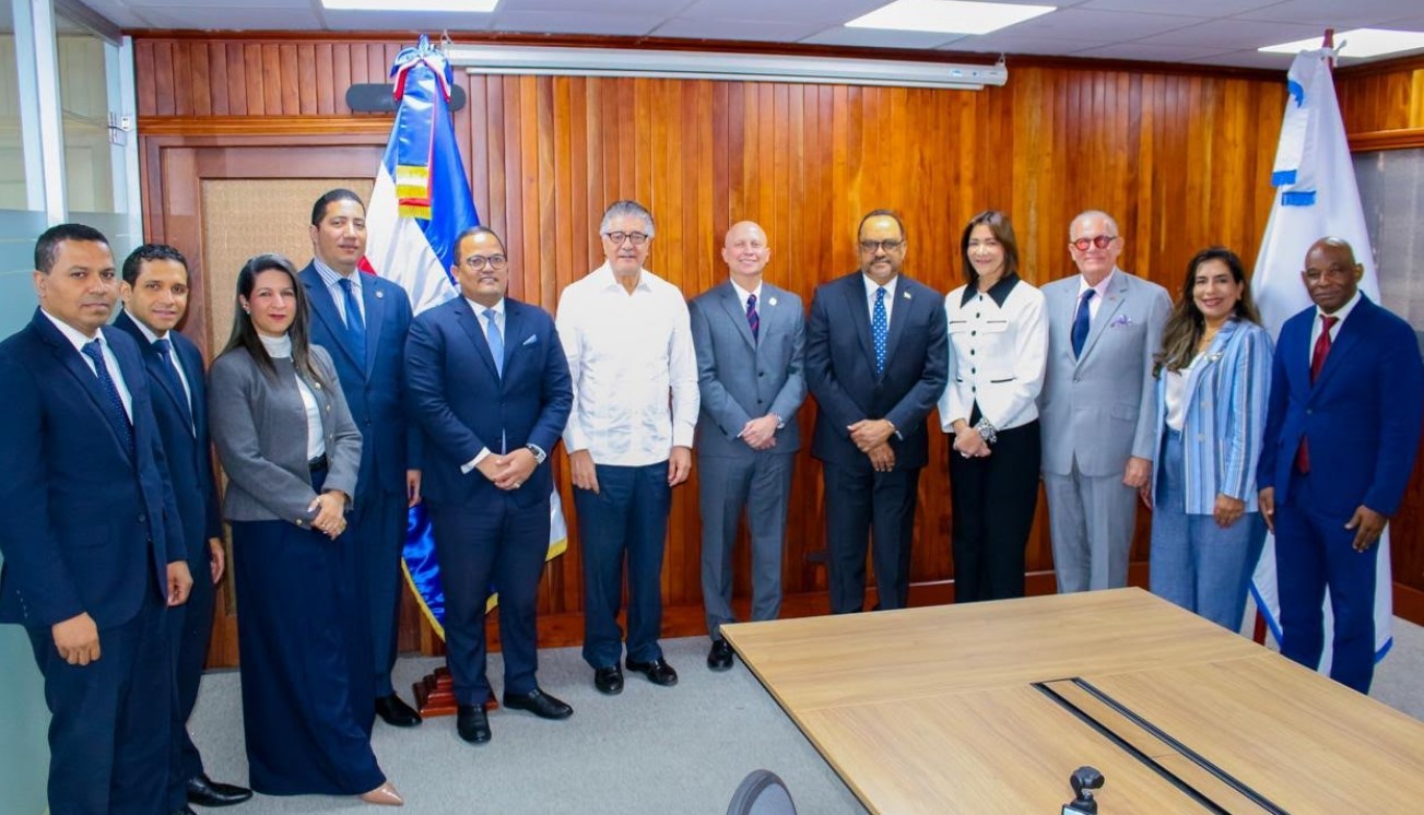 República Dominicana y Puerto Rico establecen lazos de cooperación en materia de justicia