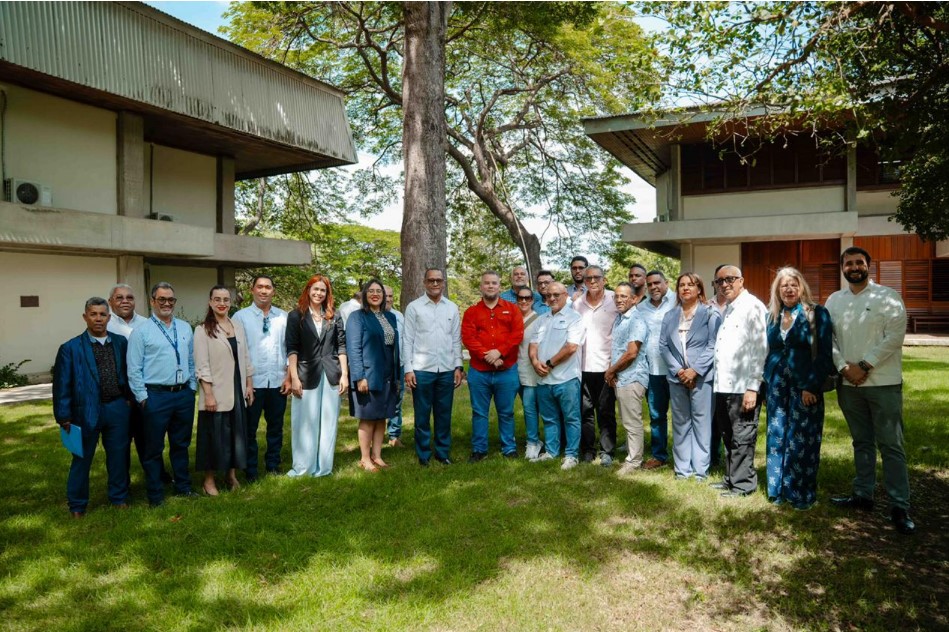 FEDA firma acuerdo con la Universidad ISA y recorre Santiago para impulsar la formación, innovación y desarrollo agropecuario